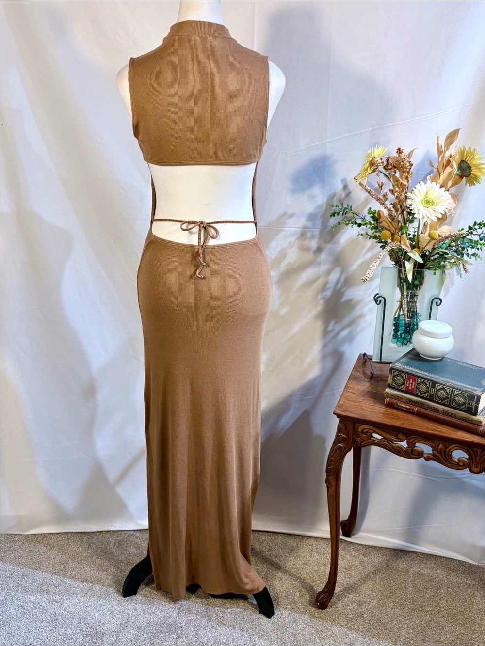 L*Space Chandler Maxi Dress Camel Open Back Sleeveless Side Slit Sz S🧡 - Picture 3 of 10